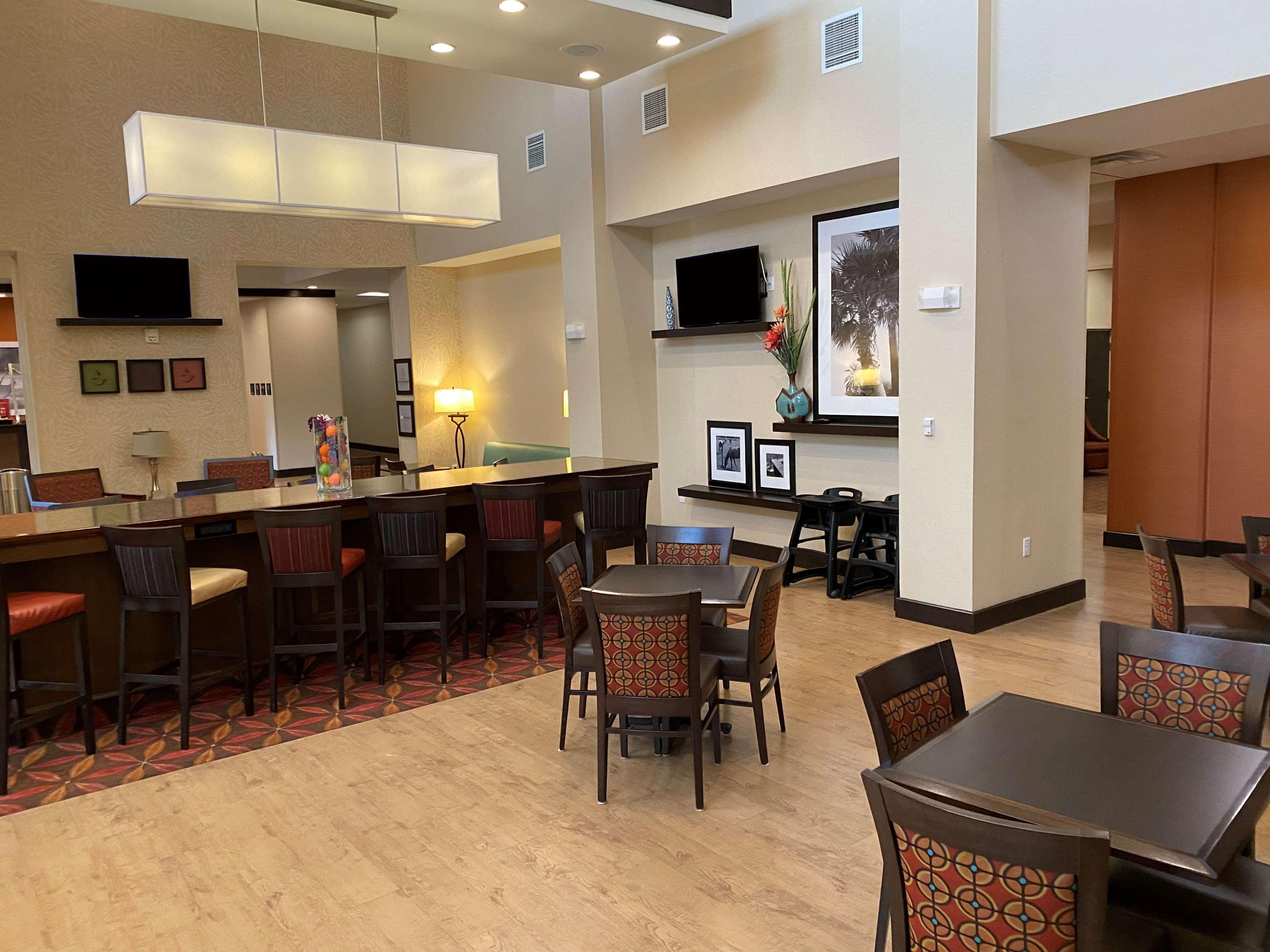 Hampton Inn & Suites Tampa Northwest/אולדסמאר מראה חיצוני תמונה