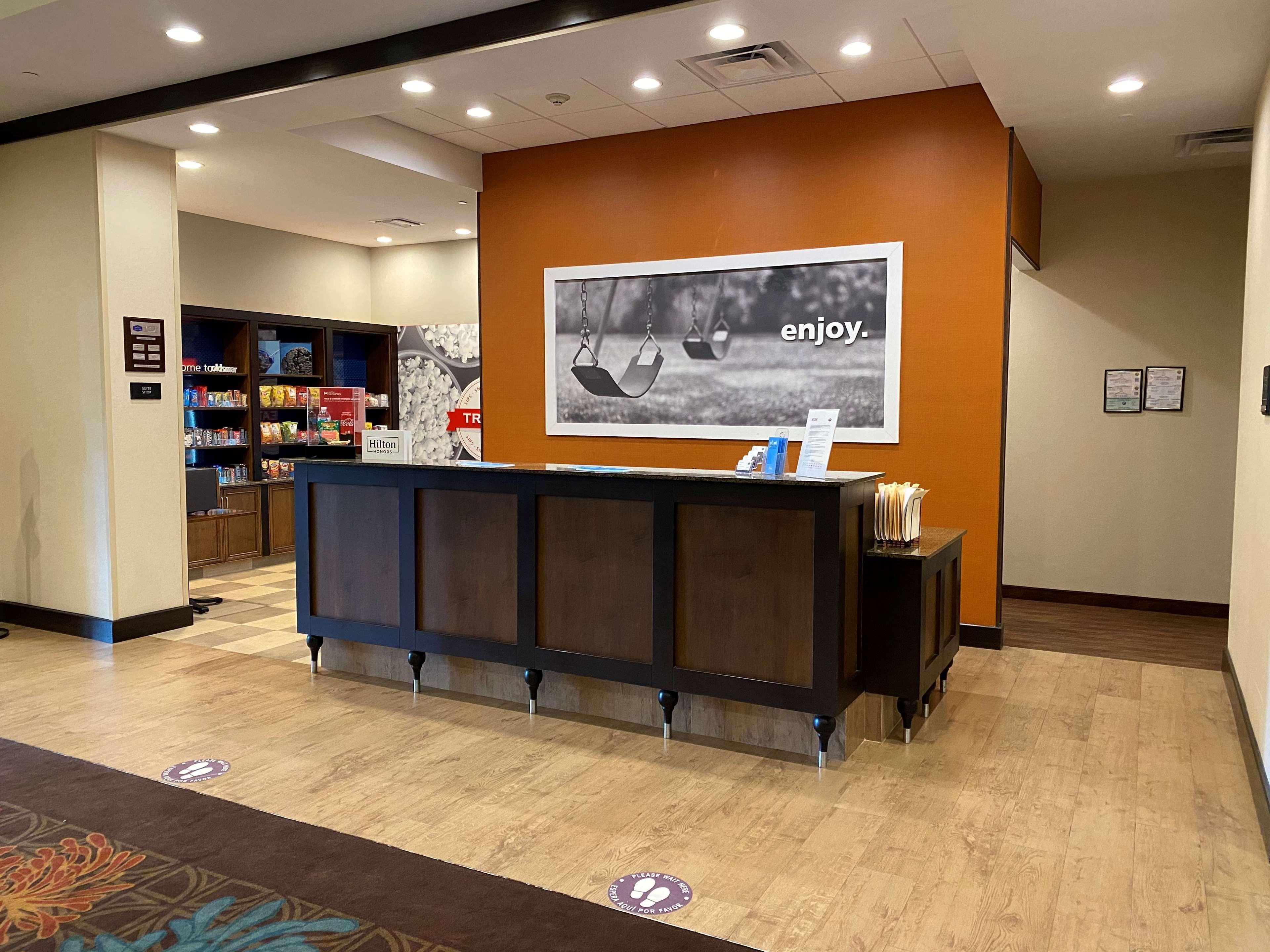 Hampton Inn & Suites Tampa Northwest/אולדסמאר מראה חיצוני תמונה